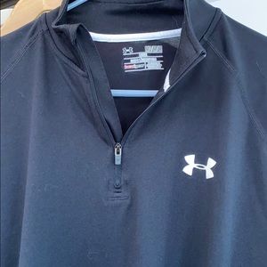 Under Armour Heat Gear Men’s Med. Black 1/4 zip